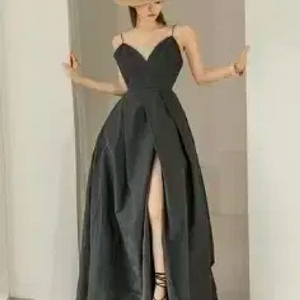 DINT딘트 플린 브이넥 슬리브리스 볼륨 맥시 원피스