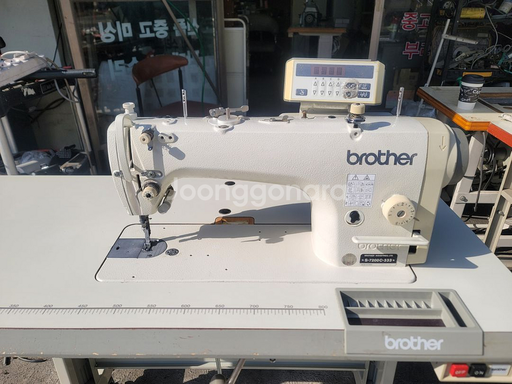 미싱 중고미싱 공업용미싱 부라더 7200c-303무소음--0