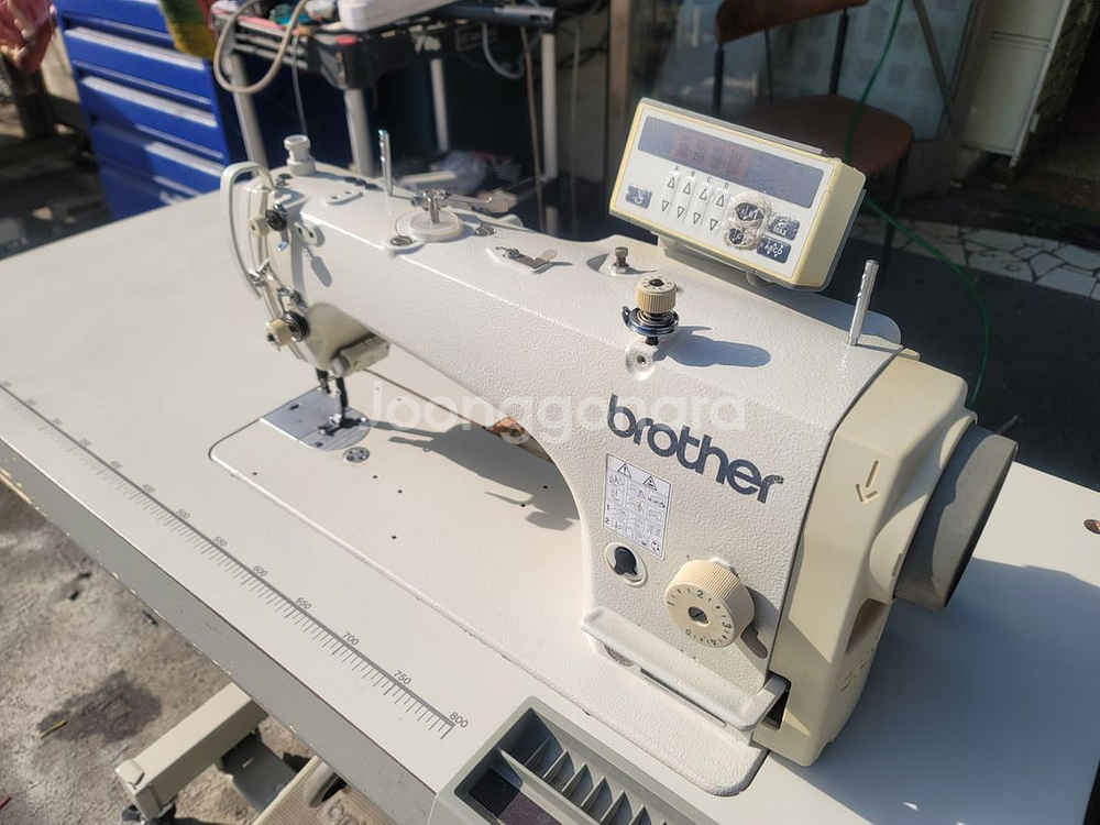 미싱 중고미싱 공업용미싱 부라더 7200c-303무소음--3