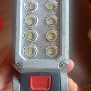 보쉬 GLI10.8V-330 LED 랜턴 작업등 팔아요