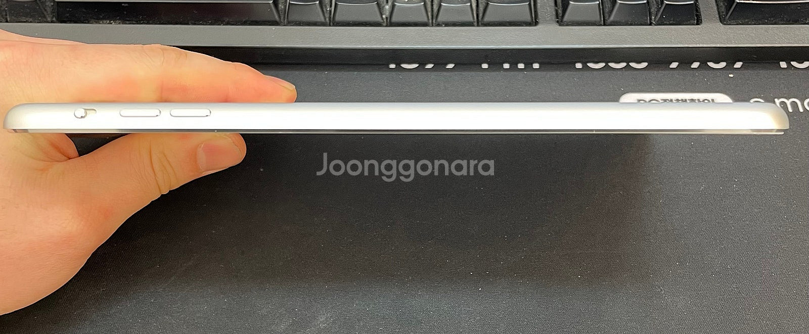 아이패드미니2 실버 WIFI 16GB 가성비좋은 중고팝--3
