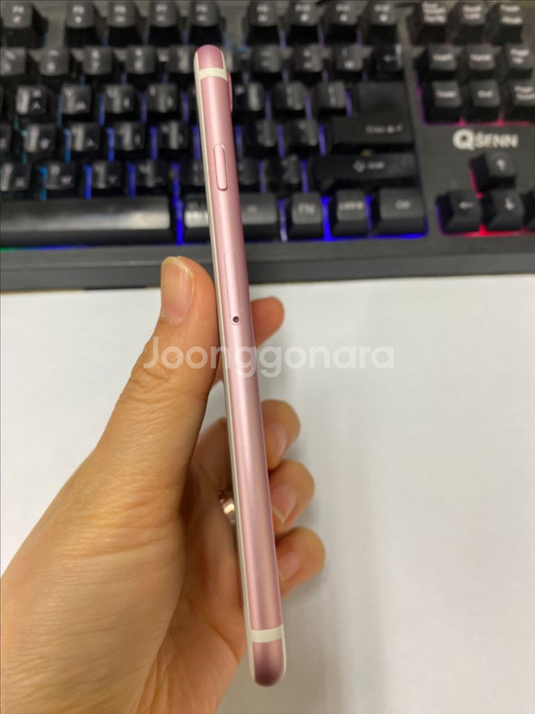 아이폰7 로즈골드 외관깔끔 32GB 무잔상--5