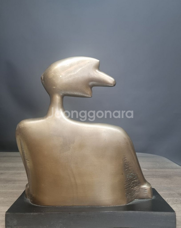 모년상. 브론즈. 한점. 판매합니다. 재질은. 동--1