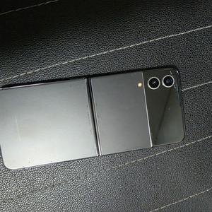 갤럭시 z플립4 S급