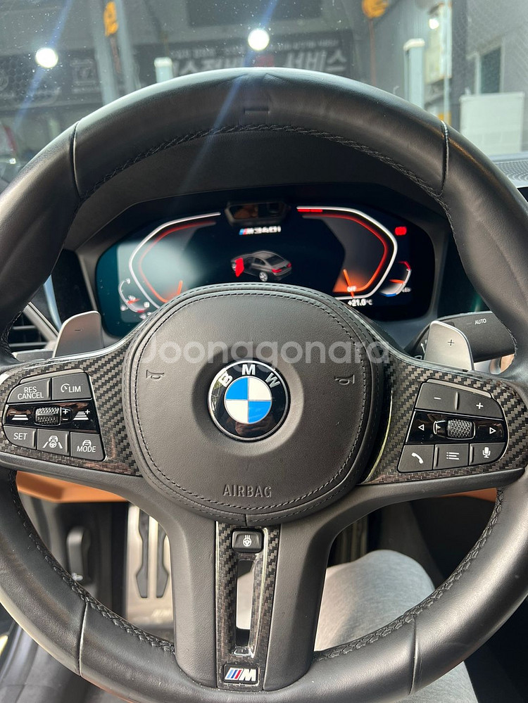 bmw 정품 m3 카본 핸들커버 판매합니다--0