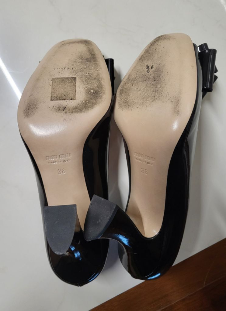 미우미우 miu miu 블랙 보우 펌프스--7