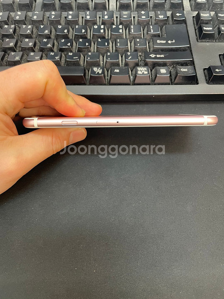 아이폰6S 로즈골드 64GB 가성비좋은 중고팝니다.--3