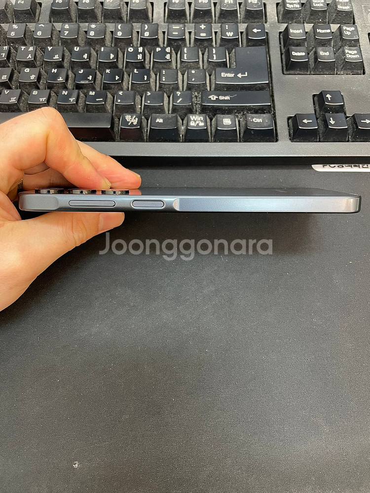 갤럭시A16 블랙 128GB 무잔상 상태좋은 중고팝니다--3