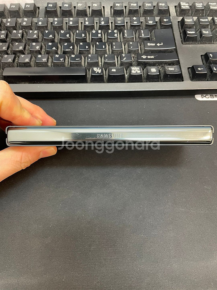 갤럭시Z폴드3 그린 256GB 무잔상 상태좋은 중고팝니--5