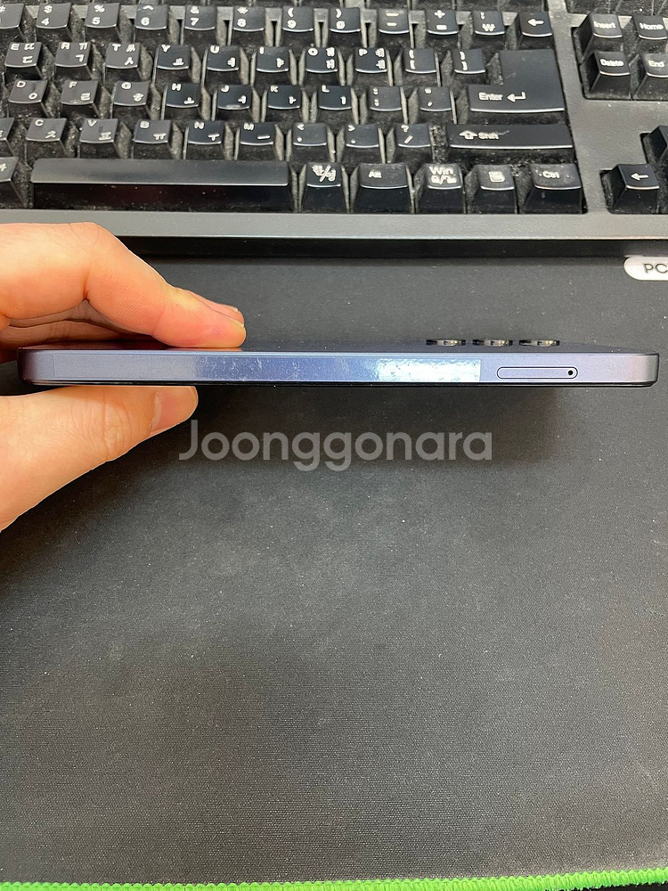 갤럭시A25 블랙 128GB 무잔상 상태좋은 중고팝니다--5