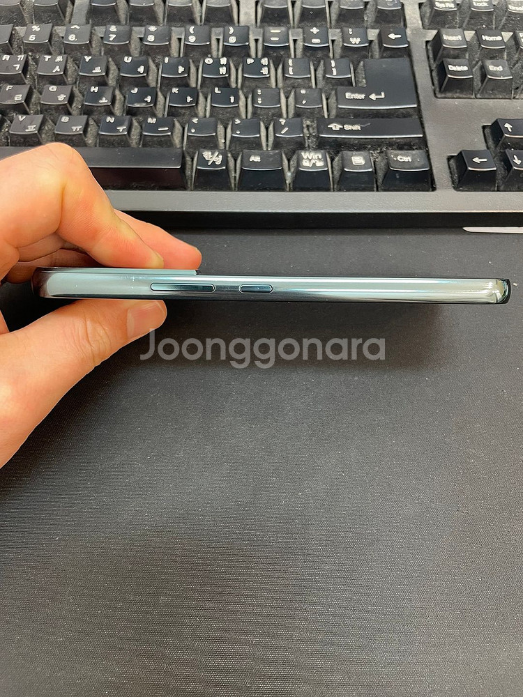 갤럭시S22 그린 256GB 무잔상 상태좋은 중고팝니다--3