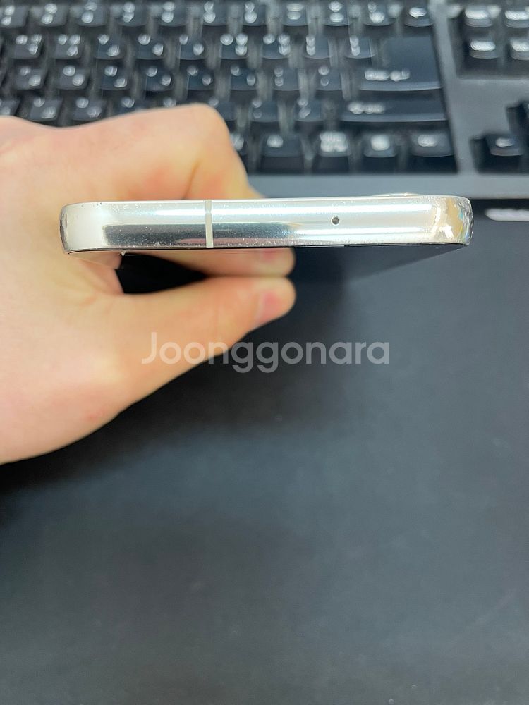 갤럭시S23 크림 512GB 무잔상 상태좋은 중고팝니다--2