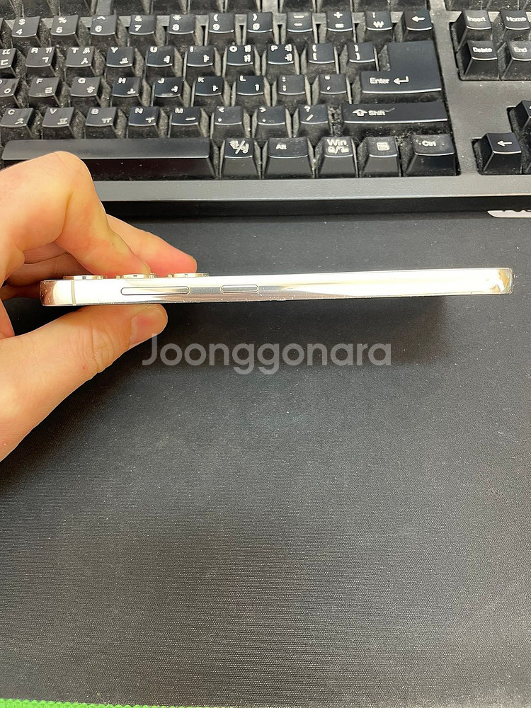 갤럭시S23 크림 512GB 무잔상 상태좋은 중고팝니다--3