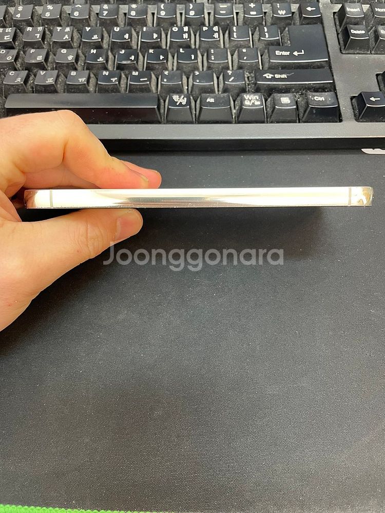 갤럭시S23 크림 512GB 무잔상 상태좋은 중고팝니다--5