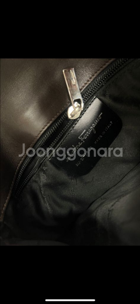 정품 페라가모 숄더백--7