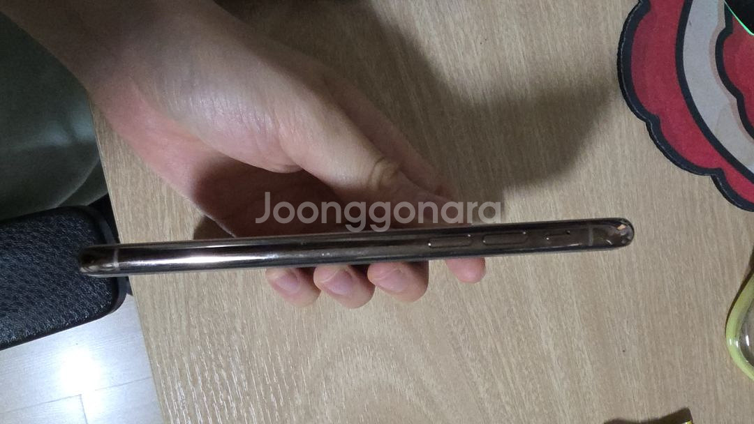 아이폰 xs 64GB 골드--3