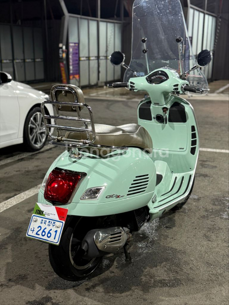 베스파125 GTS 22년식--2