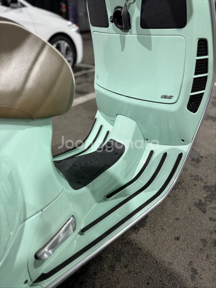 베스파125 GTS 22년식--6