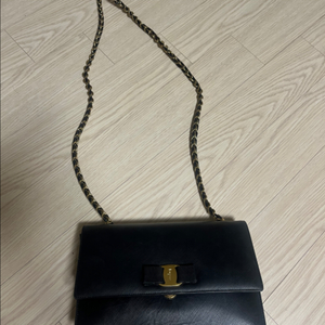 페라가모 바라 보우 지니백 블랙 금장