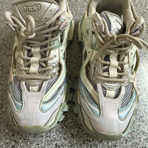 발렌시아가 트랙2 트리플s 41사이즈 265