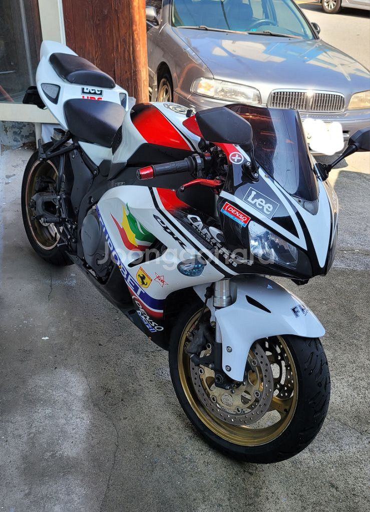 혼다 cbr1000rr--8