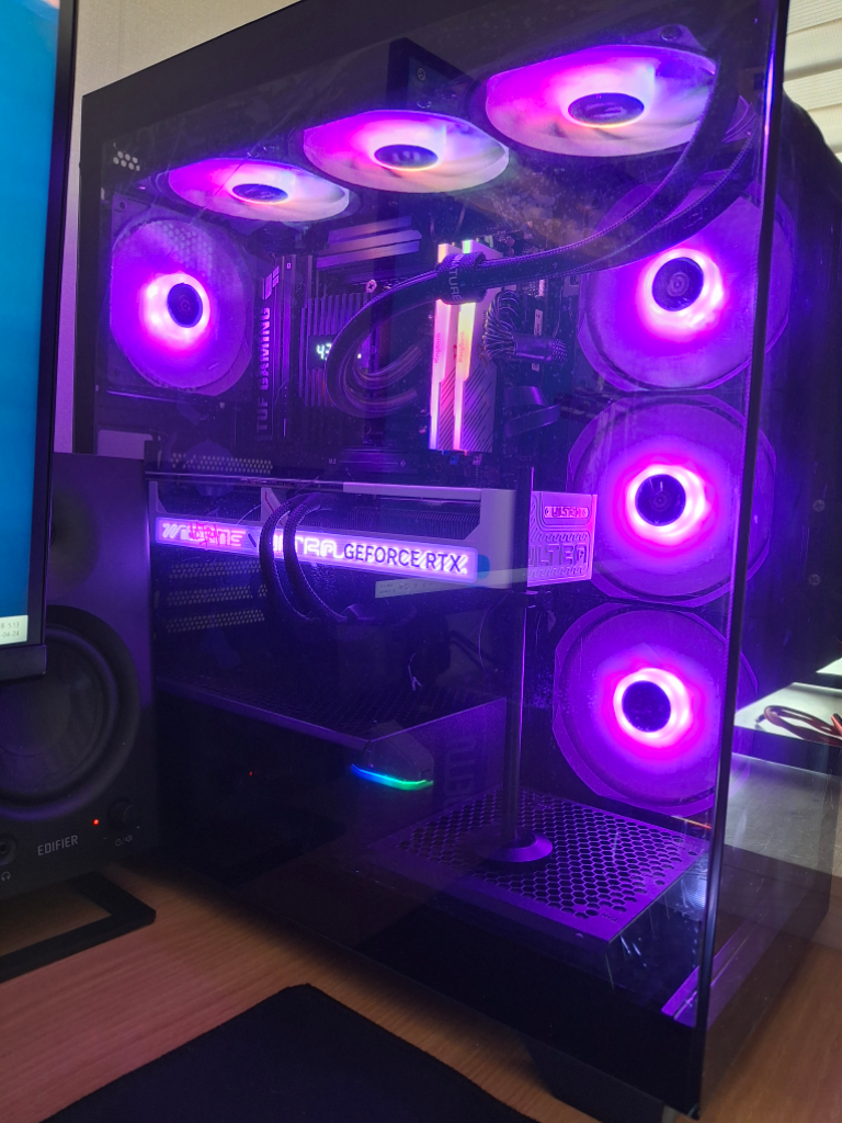 게이밍PC AMD 9800X3D + RTX 5070