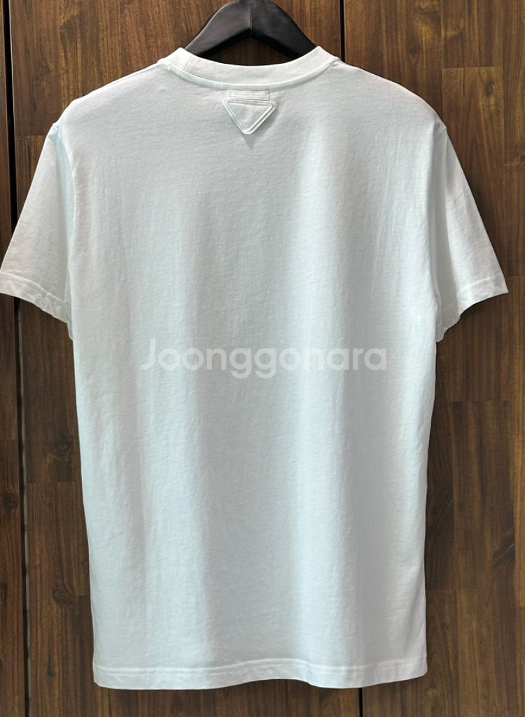 프라다 크루넥 반팔 티셔츠--1