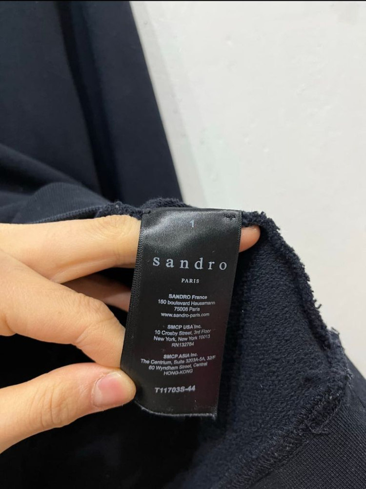 sandro 산드로 피스 하트 스웻셔츠 95--3