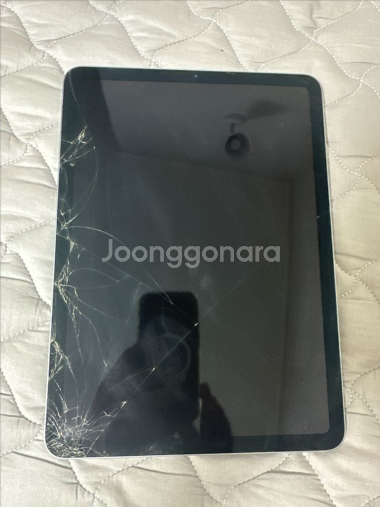 아이패드 에어4 판매합니다--1
