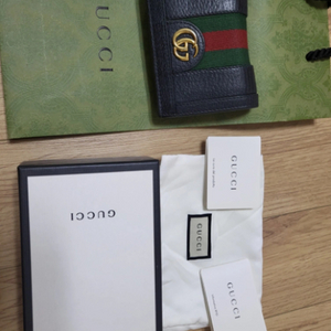 정품) 구찌오디피아반지갑