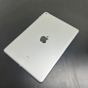 아이패드6세대 32GB 스페이스그레이(B급)