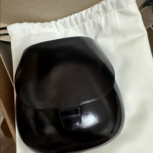 르메르 카트리지백 블랙 일부세토 완전 새상품