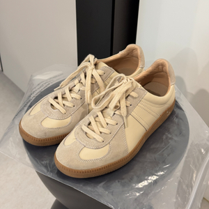 (250) 레더 독일군 스니커즈 베이지 운동화
