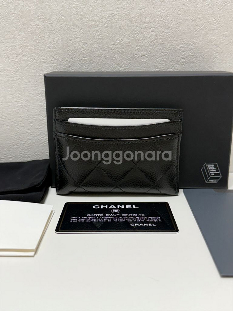 (크림)샤넬 클래식 캐비어 카드지갑--1