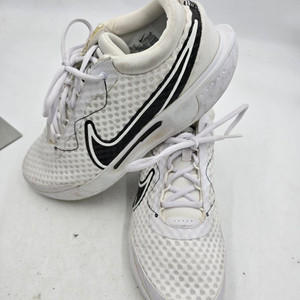 나이키 테니스화270