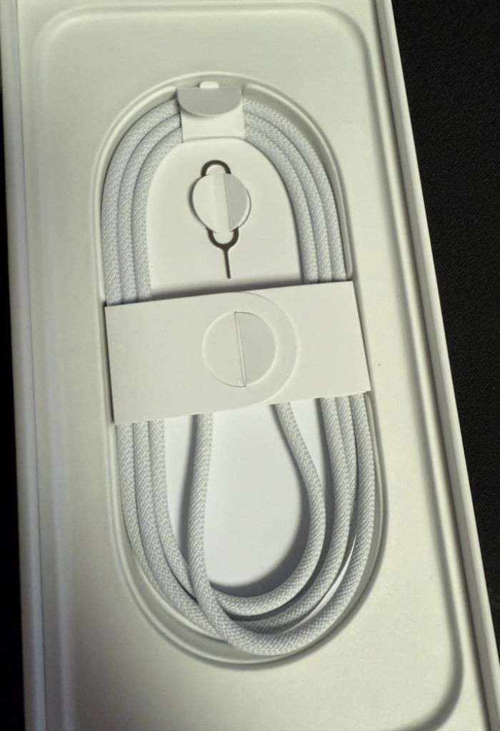 아이폰 16 프로맥스 256g 화이트--1