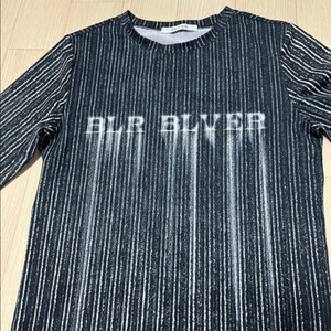 (미착용) 비엘알 BLR PRINTED TOP