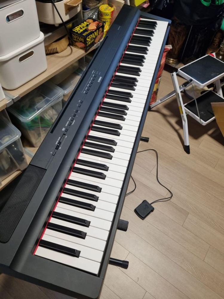 야마하 디지털피아노 p125B 이미지