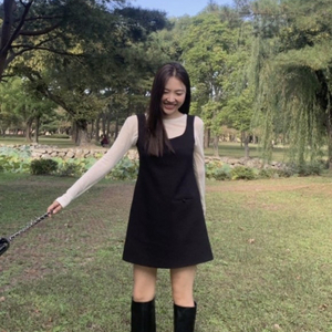 타낫 스퀘어 미니 원피스