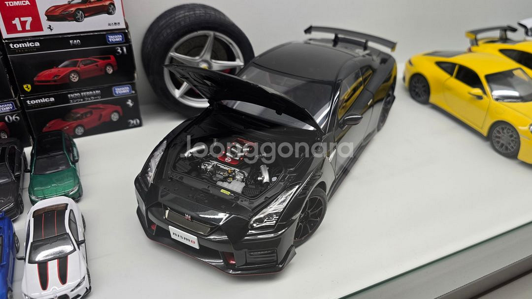 오토아트 GT-R 35 니스모 스페셜에디션 1:18--4