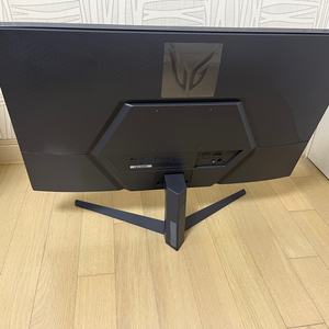 LG 모니터 판매합니다. (울트라기어 27GS50F)