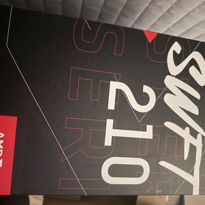 XFX AMD Radeon RX7700 XT 2달 사용