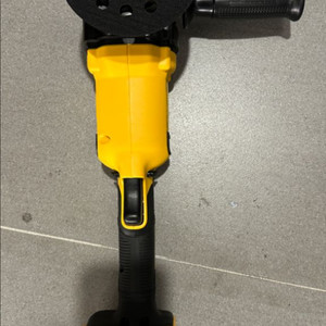 디월트 광택기 폴리셔 베어툴만 팝니다 DCM848