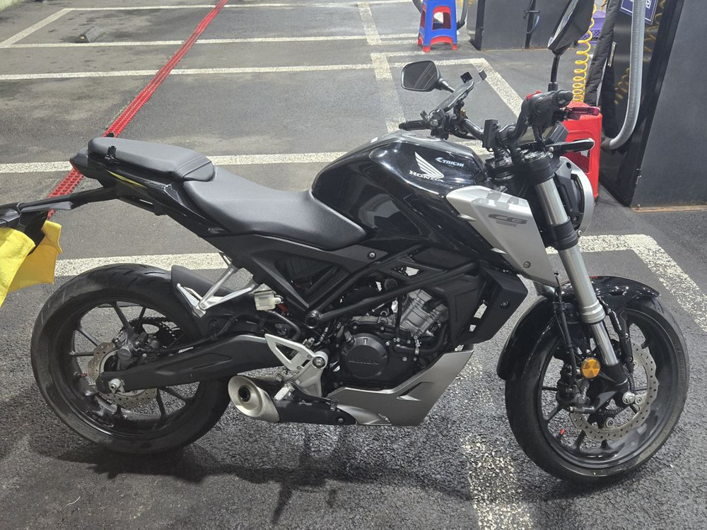 혼다 cb125r 2019년식 이미지