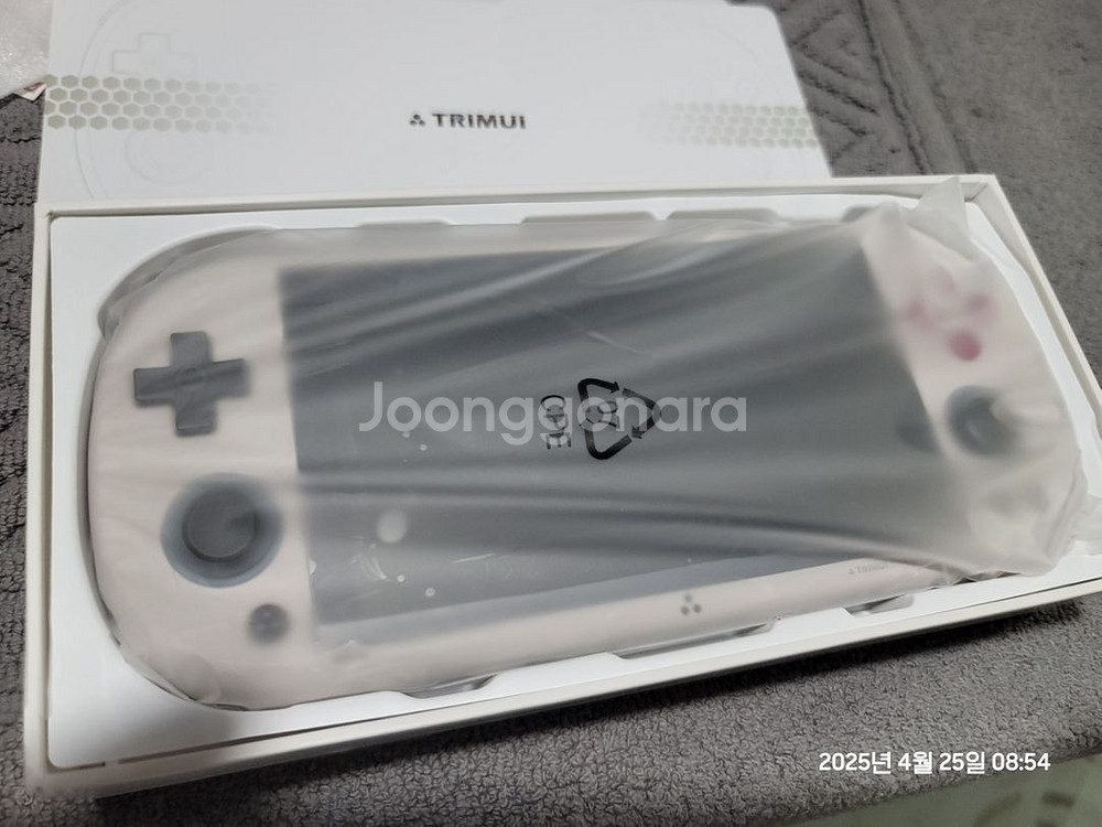 TRIMUI SMART PRO 256GB 새상품--1