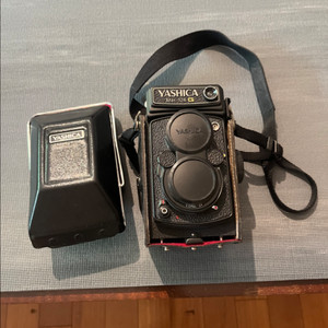 yashica mat-124 g