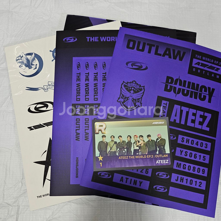 에이티즈 미니 9 더월드ㅡ아웃로우 판매합니다--5