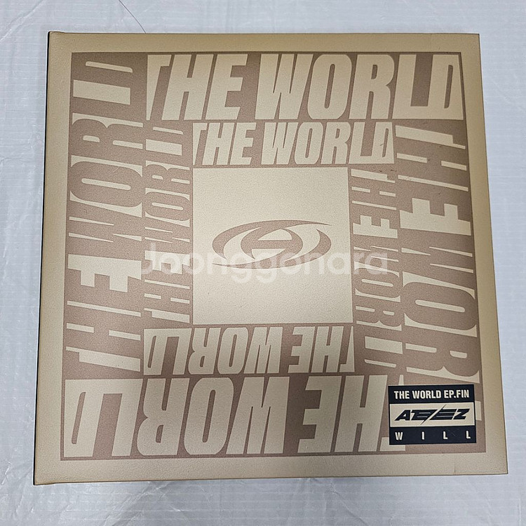 에이티즈 정규2집 더월드ㅡFIN: WILL 판매합니다--2