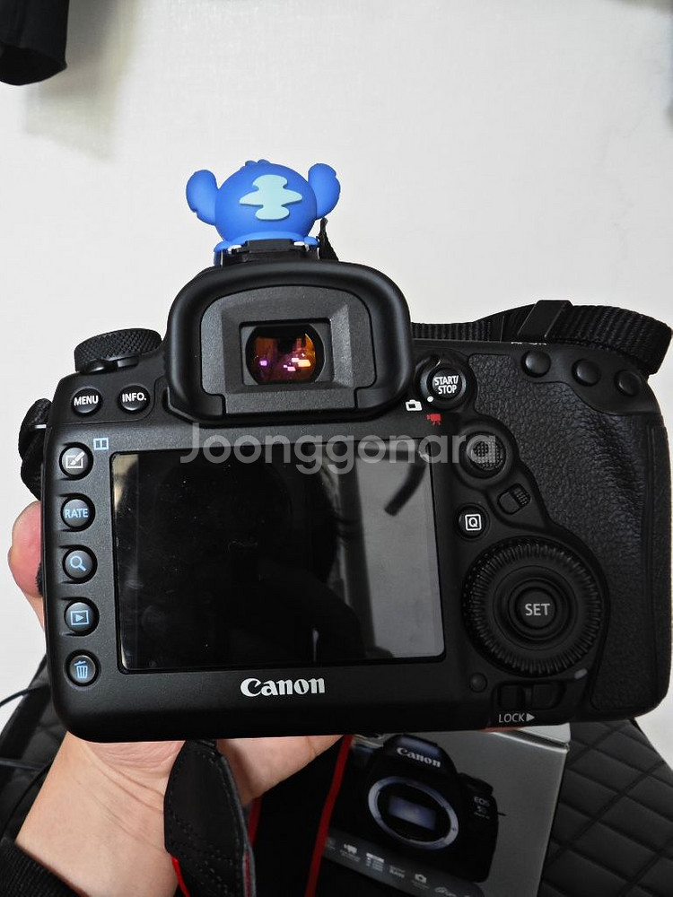 [S급] 캐논 EOS 5D Mark4 바디(오막포)--2