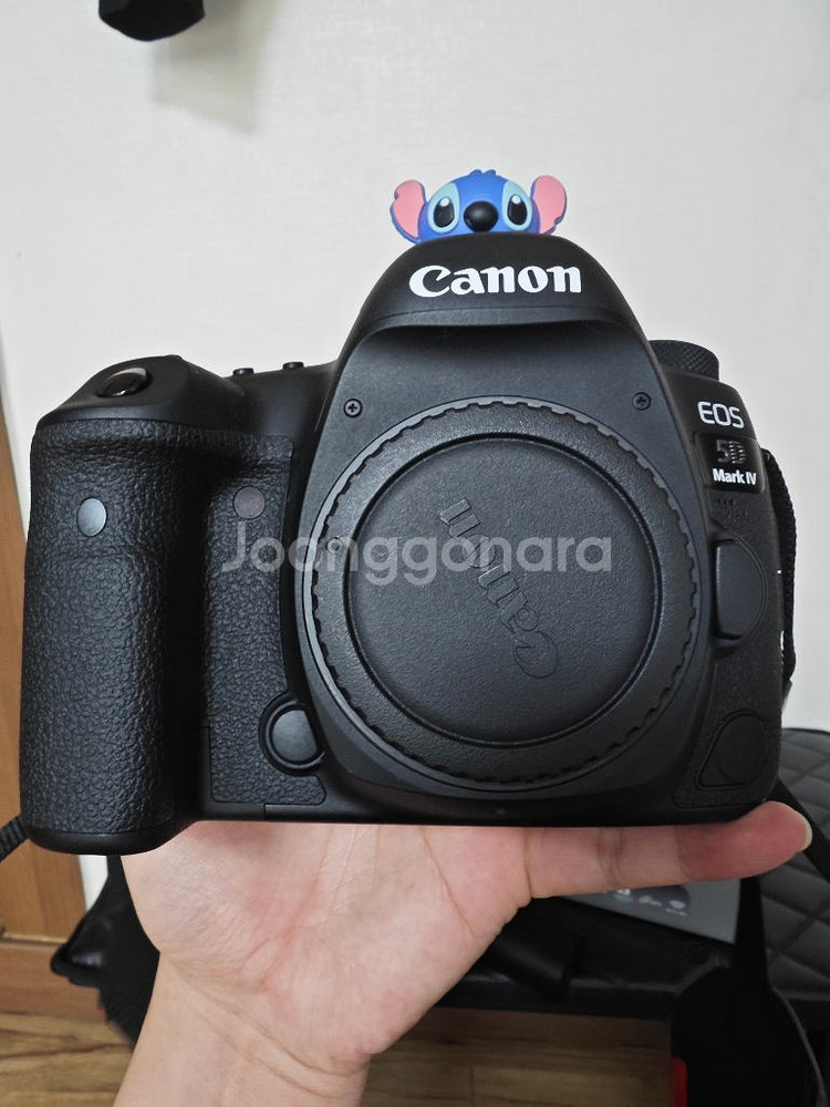 [S급] 캐논 EOS 5D Mark4 바디(오막포)--1